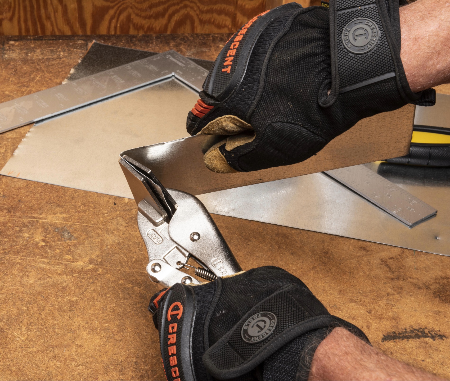 Crescent 200mm/8in. Locking Sheet Metal Clamp - Image 2