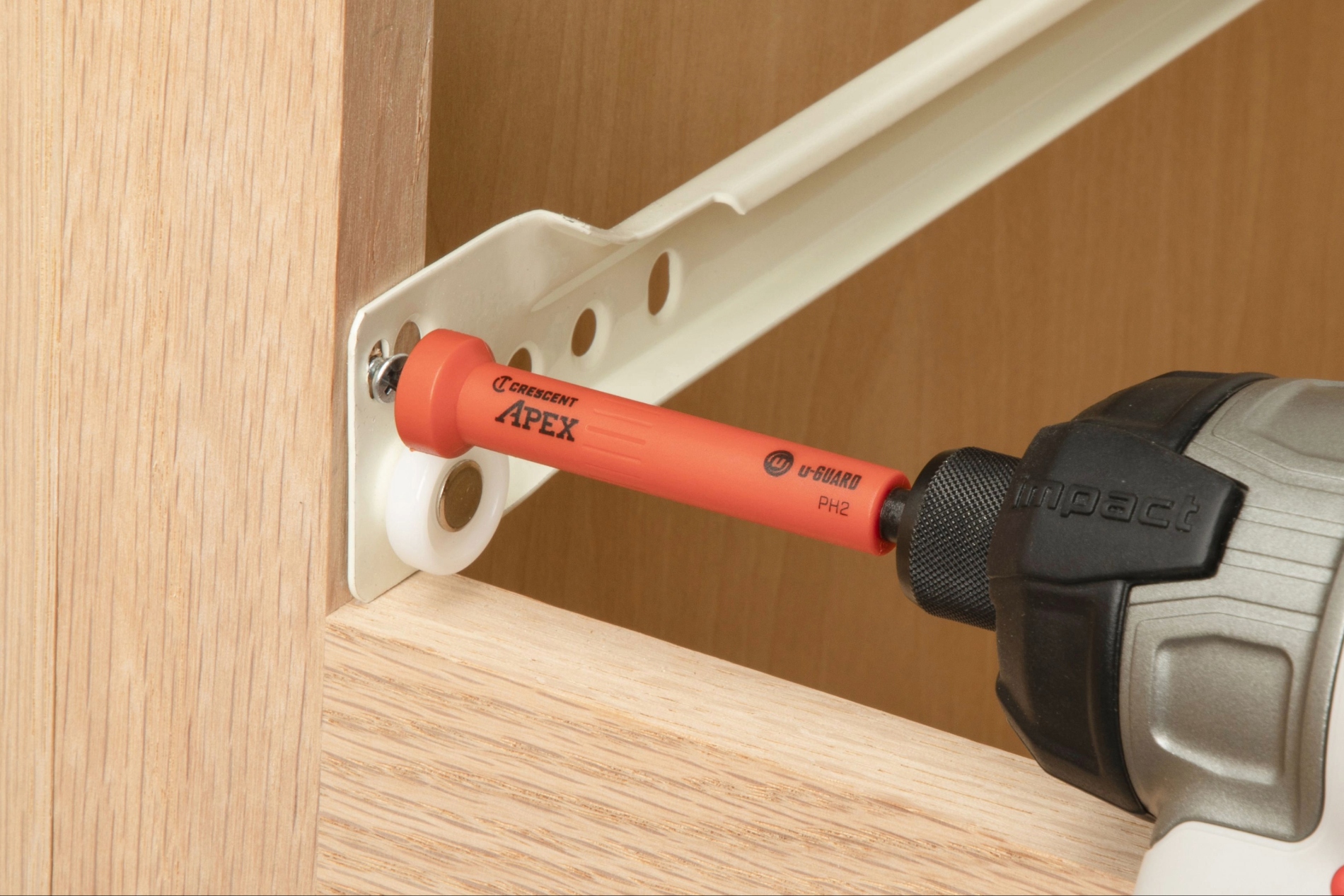 Crescent 2Pc 3-1/2in. Phillips® u-GUARD™ Covered Impact Power Bit w/ Ring Magnet - Image 3