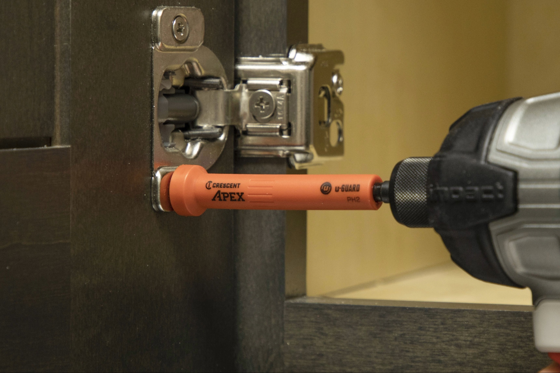 Crescent 2Pc 3-1/2in. Phillips® u-GUARD™ Covered Impact Power Bit w/ Ring Magnet - Image 4