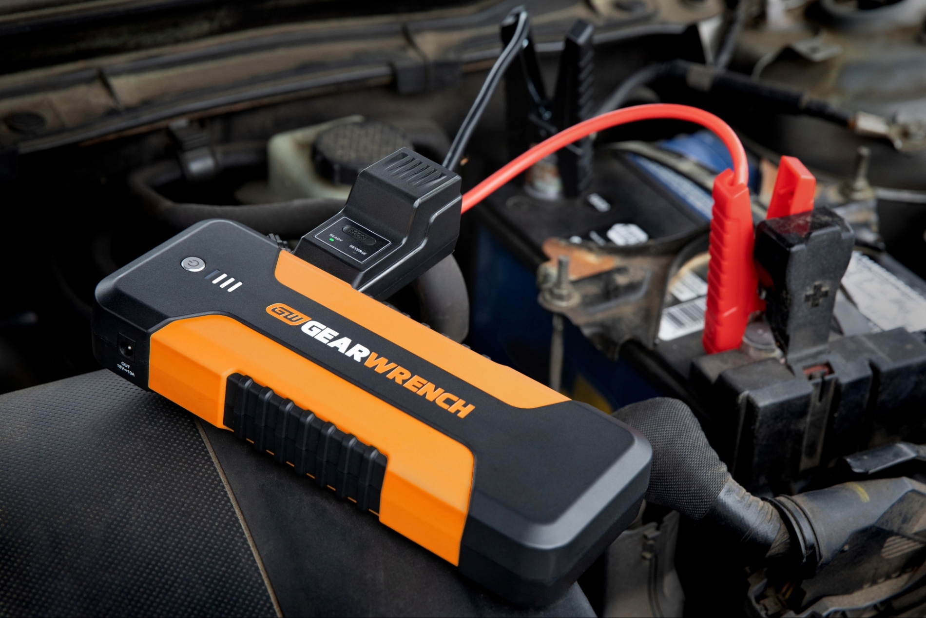 GEARWRENCH 2500A Lithium Battery Jump Starter - Image 5