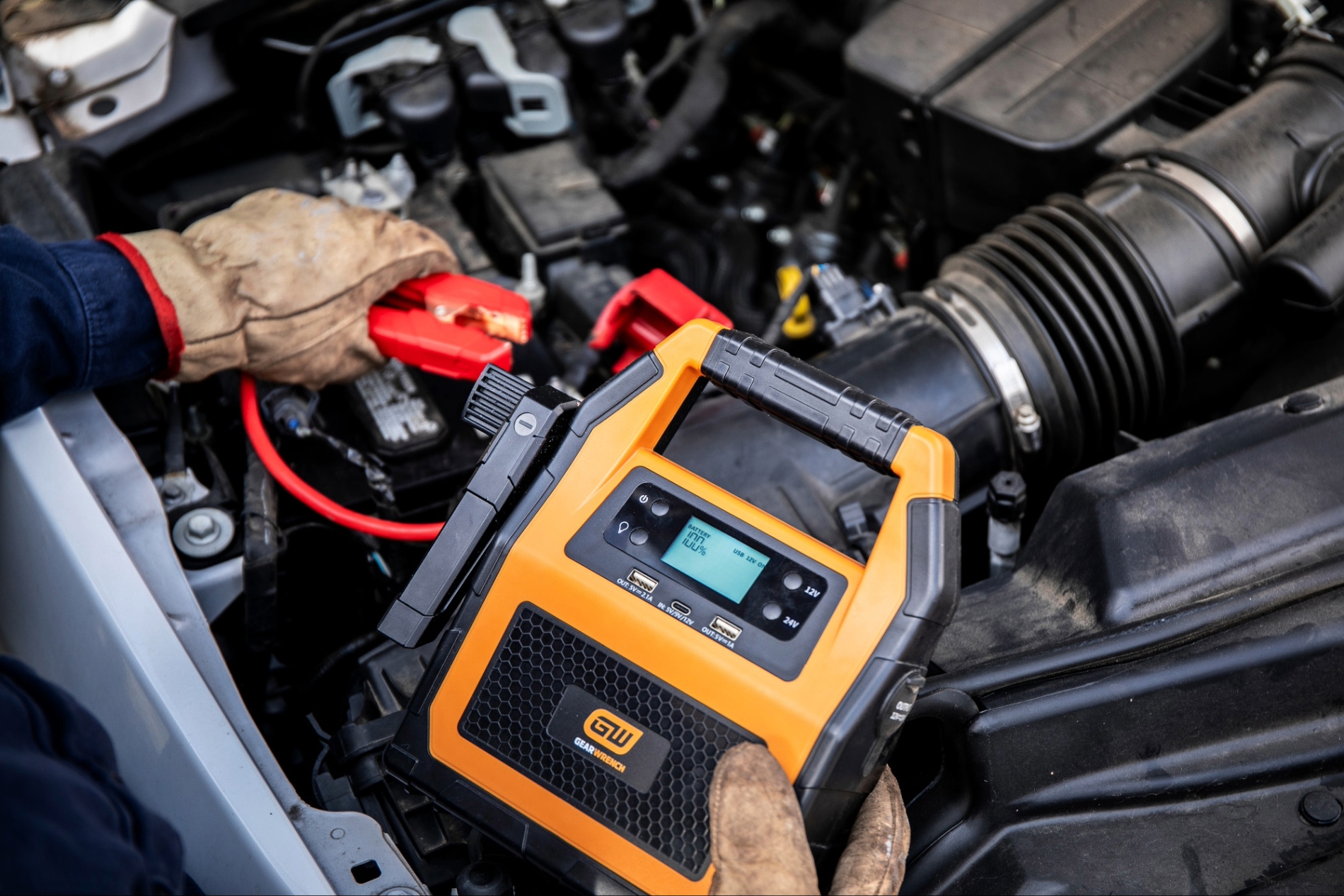 GEARWRENCH 3000A Lithium Battery Jump Starter - Image 5