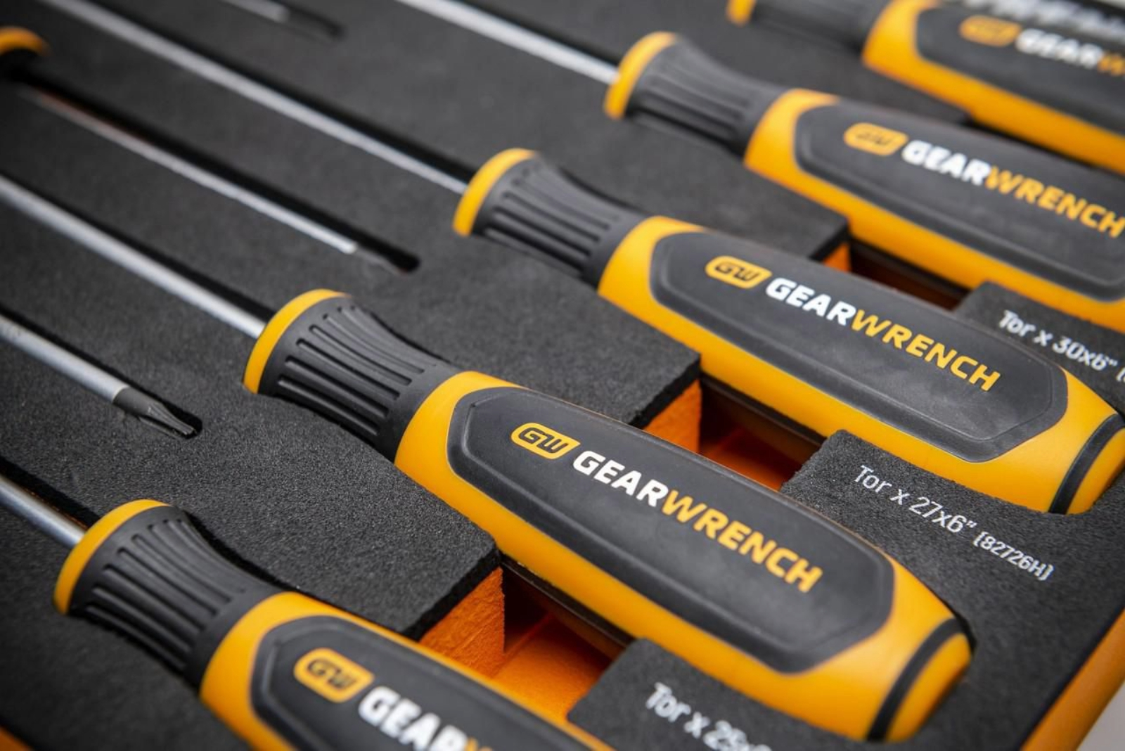GEARWRENCH 10Pc Torx Dual Material Screwdriver Set in EVA Tray - Image 3