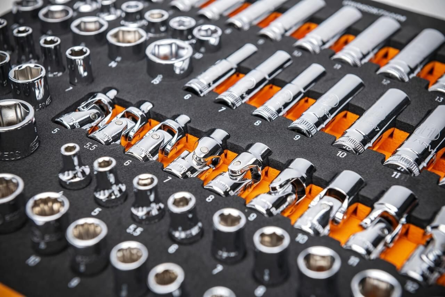 GEARWRENCH 89Pc 1/4in. Drive Master Metric Socket Set in EVA Tray - Image 3