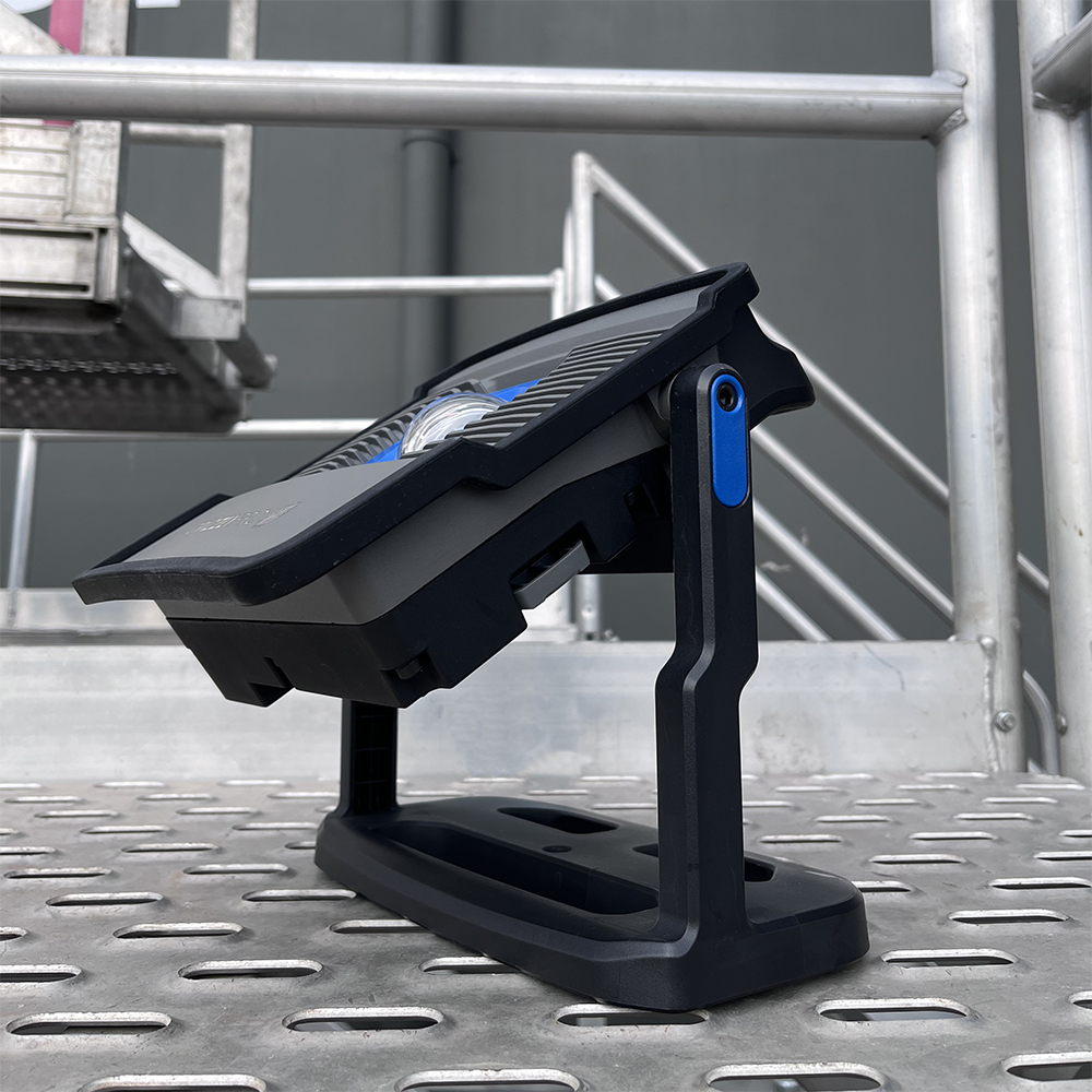 GrizzlyPRO MACH 2 5000 Lumen Hybrid LED Work Light - Image 3