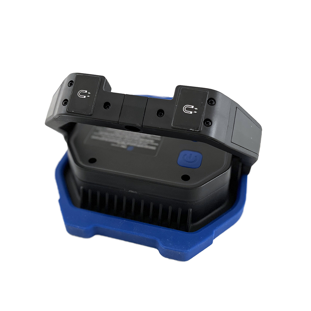 GrizzlyPRO 2200 Lumen Polar Pro LED Rechargeable Work Light - Image 4