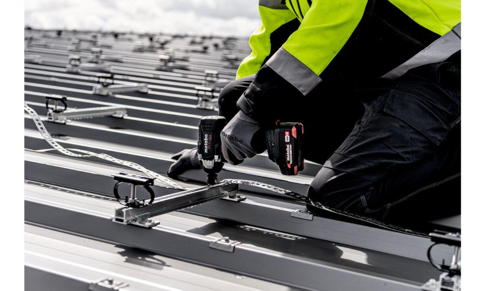 Metabo 18V Cordless 300Nm Impact Wrench - Bare Tool - Image 2