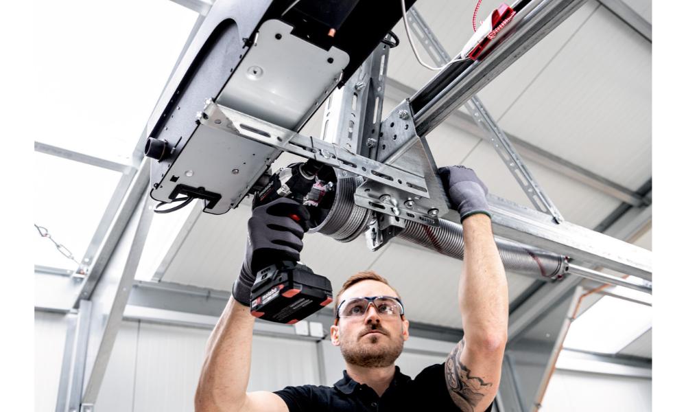 Metabo 18V Cordless 300Nm Impact Wrench - Bare Tool - Image 5